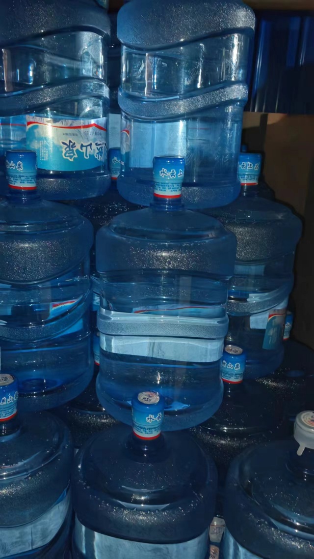 成都桶装水运输